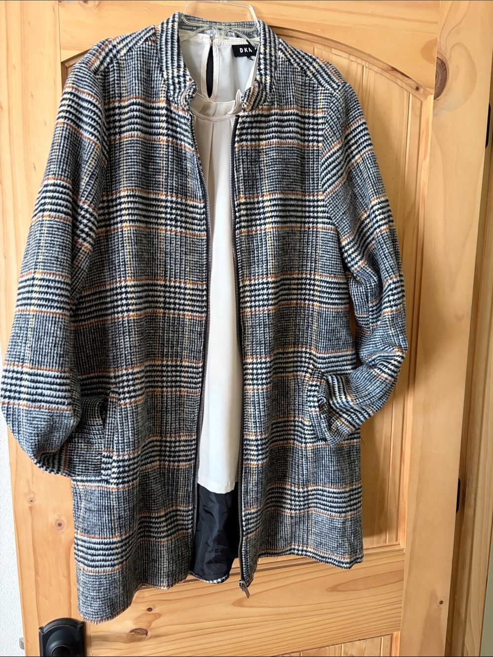 Stoosh Blazer Women’s Plaid Zip-Front Long Jacket - Grey & Tan